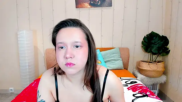 Snapshot of Mira_Karter chatting on June 2026 03:48:02 AM Mira Karter online show from June 2026 03:48:02 AM