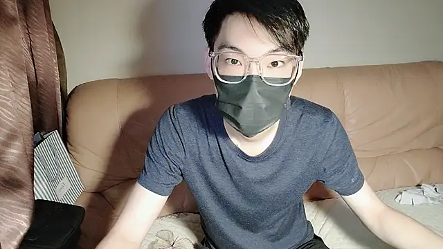 Yang 1069 online show from October 2025 07:29:01 AM