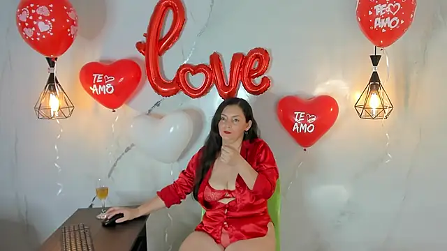 Snapshot of angelswets chatting on February 2025 05:57:01 PM angelswets online show from February 2025 05:57:01 PM