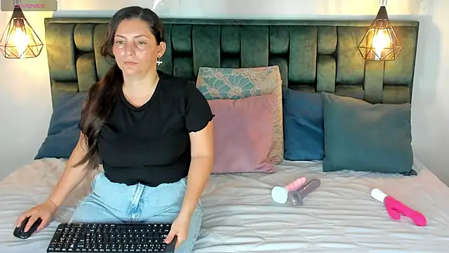 Snapshot of angelswets chatting on March 2025 02:01:02 PM angelswets online show from March 2025 02:01:02 PM