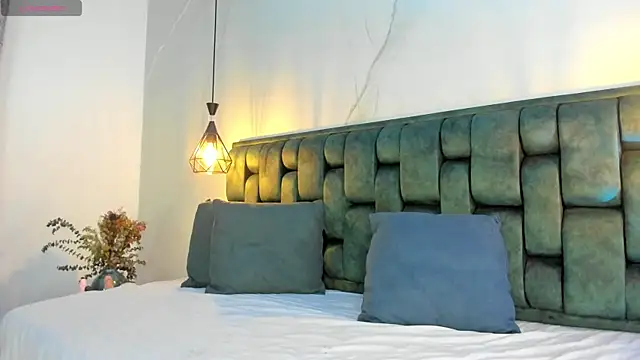 Snapshot of angelswets chatting on September 2025 02:21:01 PM angelswets online show from September 2025 02:21:01 PM