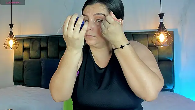 Snapshot of angelswets chatting on October 2025 02:51:02 PM angelswets online show from October 2025 02:51:02 PM