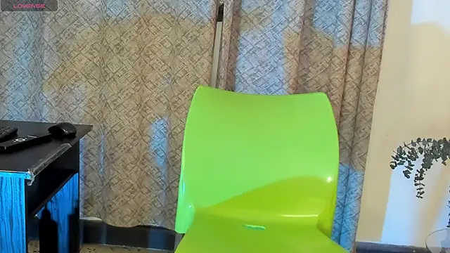 Snapshot of angelswets chatting on October 2025 02:13:01 PM angelswets online show from October 2025 02:13:01 PM