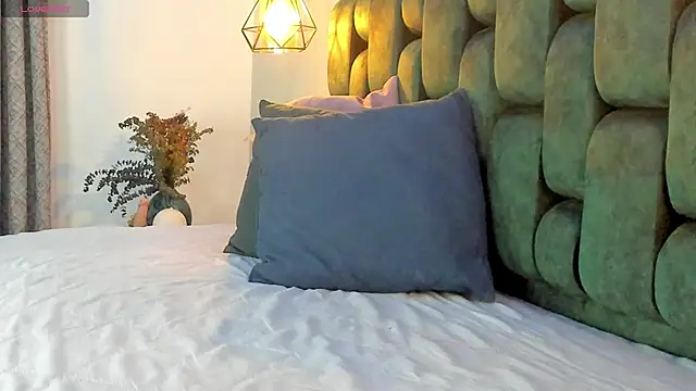 Snapshot of angelswets chatting on October 2025 02:46:01 PM angelswets online show from October 2025 02:46:01 PM