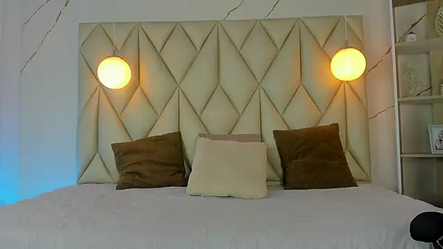 Snapshot of angelswets chatting on November 2025 01:55:01 PM angelswets online show from November 2025 01:55:01 PM