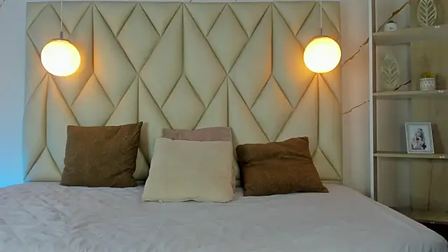 Snapshot of angelswets chatting on November 2025 04:06:02 PM angelswets online show from November 2025 04:06:02 PM