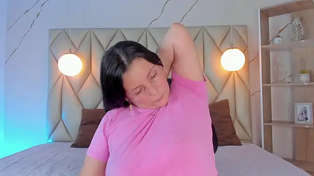 Snapshot of angelswets chatting on November 2025 02:41:02 PM angelswets online show from November 2025 02:41:02 PM