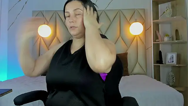 Snapshot of angelswets chatting on January 2026 02:00:01 PM angelswets online show from January 2026 02:00:01 PM