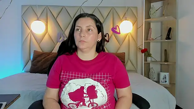 Snapshot of angelswets chatting on February 2026 02:16:02 PM angelswets online show from February 2026 02:16:02 PM