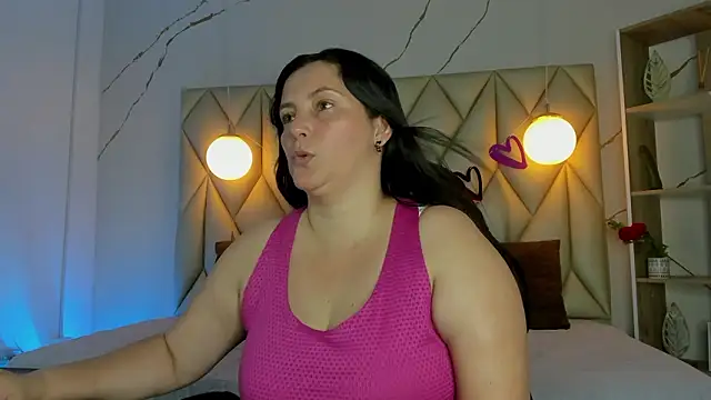 Snapshot of angelswets chatting on February 2026 02:16:02 PM angelswets online show from February 2026 02:16:02 PM