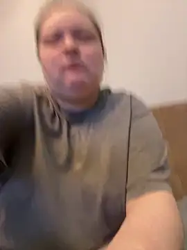 Snapshot of Alex_m chatting on December 2025 06:23:01 PM Alex m online show from December 2025 06:23:01 PM