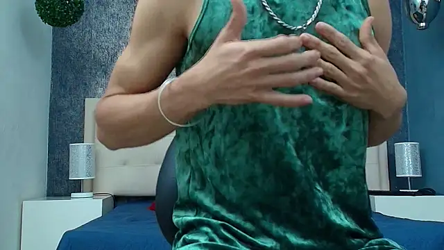 Erick Zhimerman online show from January 2026 04:18:02 AM