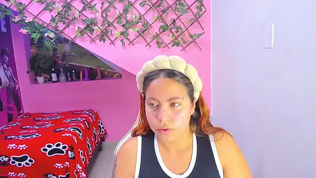 Snapshot of marcellaa303av chatting on December 2024 03:14:02 AM marcellaa303av online show from December 2024 03:14:02 AM