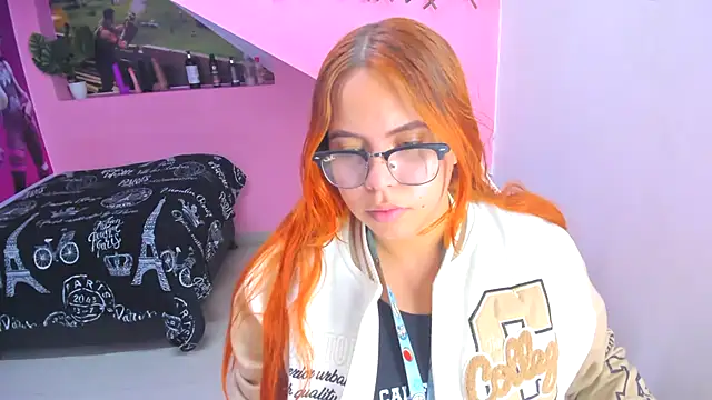 Snapshot of marcellaa303av chatting on February 2025 03:12:02 AM marcellaa303av online show from February 2025 03:12:02 AM