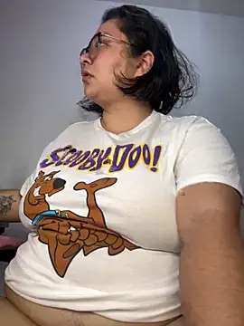 Snapshot of CinnamonCookiez chatting on October 2025 03:51:02 AM CinnamonCookiez online show from October 2025 03:51:02 AM