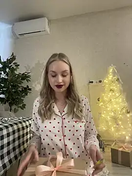 Carol  Cox online show from December 2024 08:15:02 AM