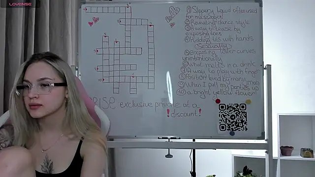 Carol  Cox online show from March 2025 03:20:01 AM