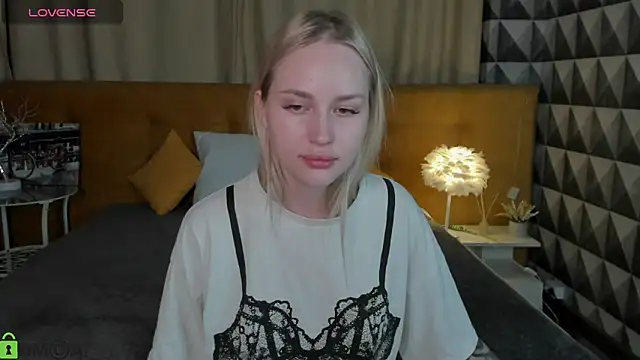 Carol  Cox online show from September 2025 12:55:01 AM