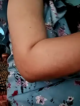 Snapshot of gunjan22 chatting on December 2024 05:27:01 AM gunjan22 online show from December 2024 05:27:01 AM