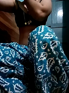 Snapshot of gunjan22 chatting on December 2024 04:10:01 PM gunjan22 online show from December 2024 04:10:01 PM