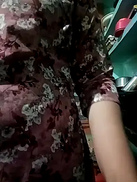 Snapshot of gunjan22 chatting on February 2025 04:59:01 AM gunjan22 online show from February 2025 04:59:01 AM