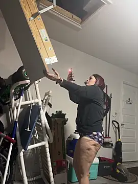 Snapshot of DatBishYouMiss chatting on January 2025 04:56:01 AM DatBishYouMiss online show from January 2025 04:56:01 AM