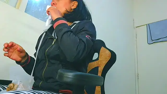 Samary thomas online show from March 2026 01:00:02 AM