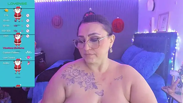 Snapshot of Ivonnee__ chatting on December 2024 10:07:01 AM Ivonnee online show from December 2024 10:07:01 AM