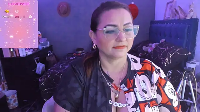 Snapshot of Ivonnee__ chatting on January 2025 09:32:01 AM Ivonnee online show from January 2025 09:32:01 AM