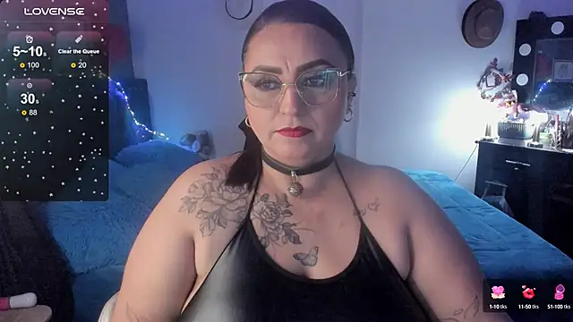 Snapshot of Ivonnee__ chatting on February 2025 01:23:02 AM Ivonnee online show from February 2025 01:23:02 AM