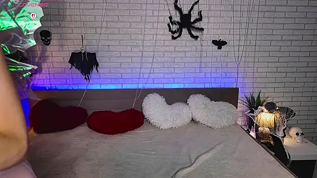 Snapshot of NovaBlissss chatting on October 2025 03:02:01 PM NovaBlissss online show from October 2025 03:02:01 PM