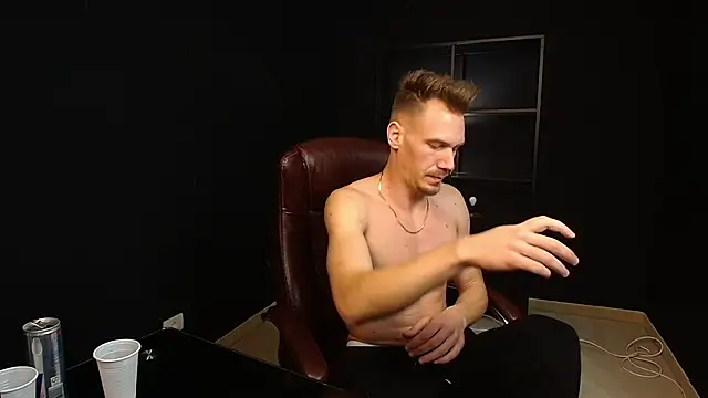 MateoBenjaminX online show from January 2025 10:12:02 PM