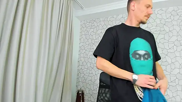 MateoBenjaminX online show from January 2025 05:17:01 PM