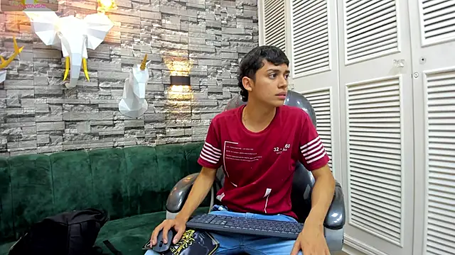 DamiBright online show from December 2025 05:33:02 PM