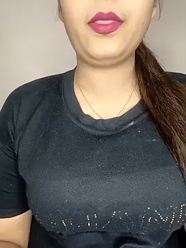 Shanaya Hotty online show from November 2025 07:46:02 PM