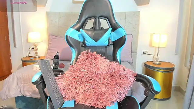  maria foxx  online show from February 2026 02:27:02 PM