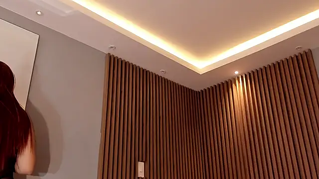 Eilin clio online show from February 2025 01:01:01 PM