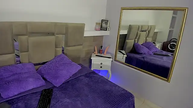 Snapshot of KarlaBelluci chatting on February 2025 10:41:01 AM KarlaBelluci online show from February 2025 10:41:01 AM