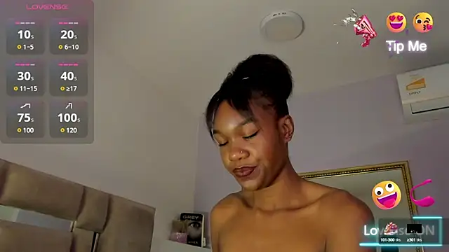 Snapshot of KarlaBelluci chatting on March 2025 10:22:02 PM KarlaBelluci online show from March 2025 10:22:02 PM