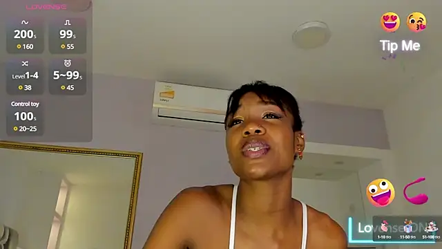 Snapshot of KarlaBelluci chatting on March 2025 07:26:02 PM KarlaBelluci online show from March 2025 07:26:02 PM