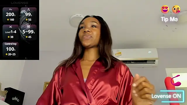 Snapshot of KarlaBelluci chatting on March 2025 03:42:01 PM KarlaBelluci online show from March 2025 03:42:01 PM