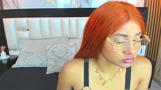 Snapshot of SofiaLaurents chatting on November 2025 02:39:01 PM SofiaLaurents online show from November 2025 02:39:01 PM