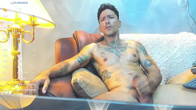 Snapshot of Dylanstonne chatting on January 2025 03:50:02 AM Dylanstonne online show from January 2025 03:50:02 AM