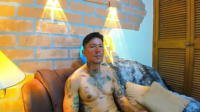 Snapshot of Dylanstonne chatting on March 2025 11:48:01 PM Dylanstonne online show from March 2025 11:48:01 PM