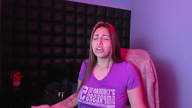 Tammy Blackk online show from September 2025 03:28:01 AM