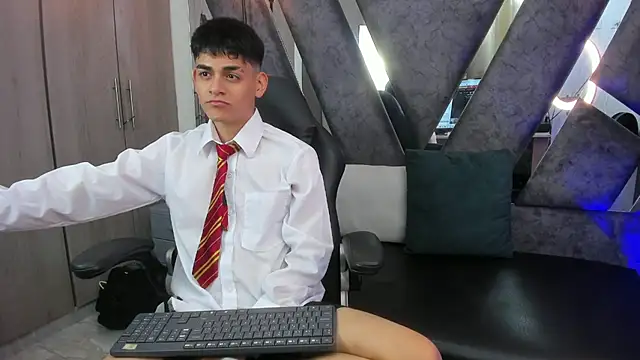 Yef Thin online show from October 2025 03:29:01 AM