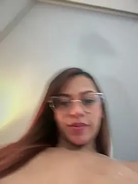 Snapshot of AnaSofia_07sv chatting on September 2025 06:58:02 AM AnaSofia 07sv online show from September 2025 06:58:02 AM