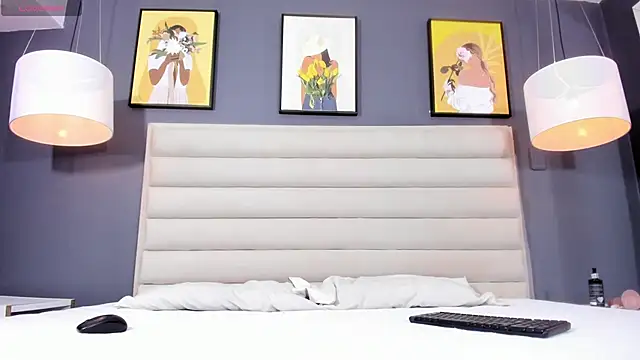 Snapshot of KyleDoom chatting on December 2025 12:10:01 PM KyleDoom online show from December 2025 12:10:01 PM