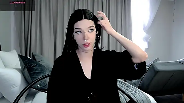 Dasha M online show from January 2026 11:04:01 AM