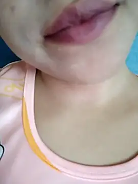 Snapshot of Anki-doll chatting on November 2025 05:40:01 AM Anki-doll online show from November 2025 05:40:01 AM